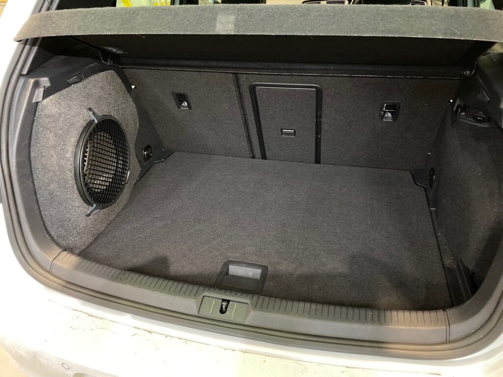 with an amp for the front speakers